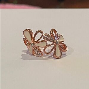 Elegant Gold and Cream Flower Earrings